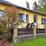아파트 Ferienhus Baabe Ferienwohnung 01 Mit Gratis Nutzung Vom Ahoi Erlebnisbad Und Sauna In Sellin