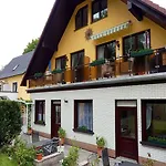 아파트 Ferienhus Baabe Ferienwohnung 01 Mit Gratis Nutzung Vom Ahoi Erlebnisbad Und Sauna In Sellin 바베