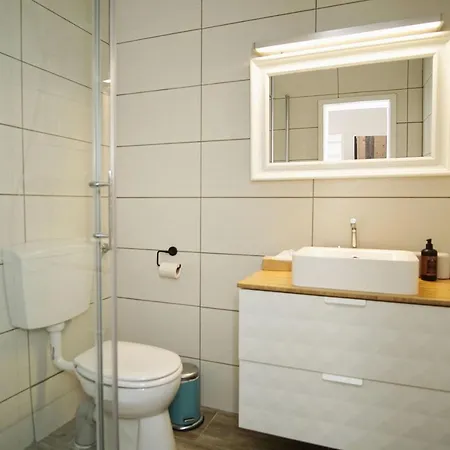 Ferienhus 01 Mit Gratis Nutzung Vom Ahoi Erlebnisbad Und Sauna In Sellin * Бабе