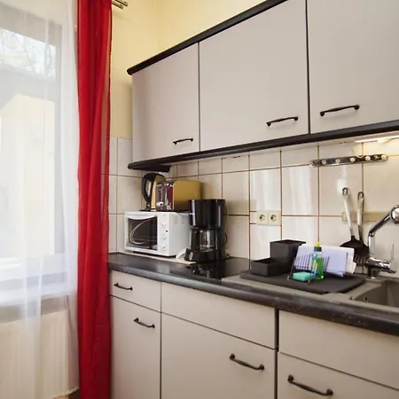 Ferienhus 01 Mit Gratis Nutzung Vom Ahoi Erlebnisbad Und Sauna In Sellin Апартаменты Бабе