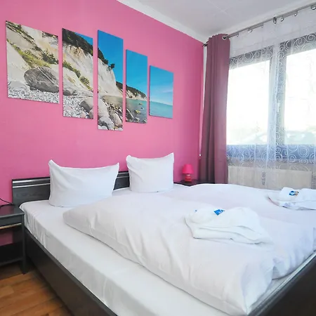 Apartment Ferienhus Baabe Ferienwohnung 01 Mit Gratis Nutzung Vom Ahoi Erlebnisbad Und Sauna In Sellin *