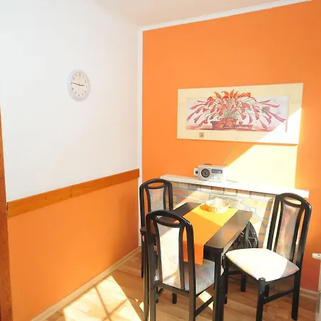 Apartment Ferienhus Baabe Ferienwohnung 01 Mit Gratis Nutzung Vom Ahoi Erlebnisbad Und Sauna In Sellin
