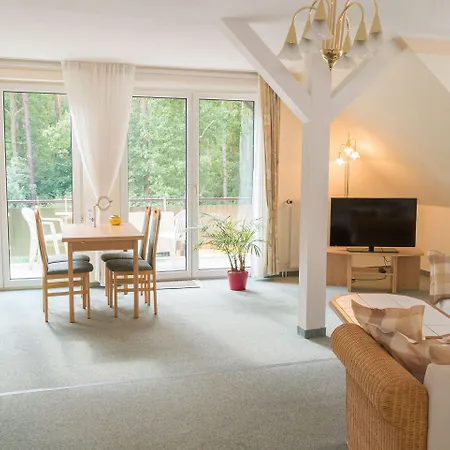 Ferienhus Baabe Ferienwohnung 01 Mit Gratis Nutzung Vom Ahoi Erlebnisbad Und Sauna In Sellin Apartment *