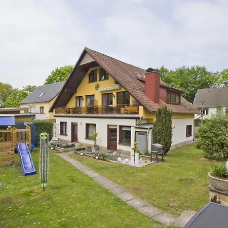 Ferienhus 01 Mit Gratis Nutzung Vom Ahoi Erlebnisbad Und Sauna In Sellin Апартаменты Бабе