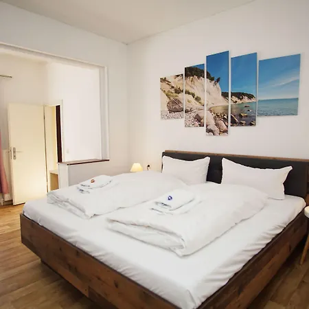 Ferienhus Baabe Ferienwohnung 01 Mit Gratis Nutzung Vom Ahoi Erlebnisbad Und Sauna In Sellin Apartment Baabe