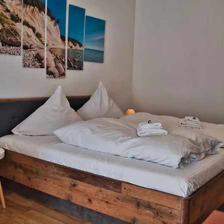 Ferienhus 01 Mit Gratis Nutzung Vom Ahoi Erlebnisbad Und Sauna In Sellin *