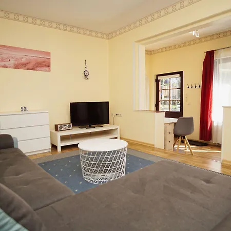 Ferienhus Baabe Ferienwohnung 01 Mit Gratis Nutzung Vom Ahoi Erlebnisbad Und Sauna In Sellin Apartment Baabe