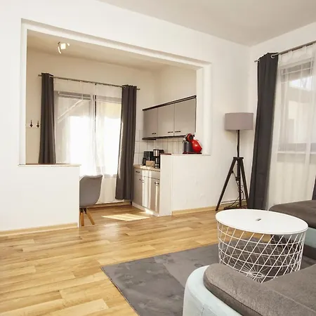 Ferienhus Baabe Ferienwohnung 01 Mit Gratis Nutzung Vom Ahoi Erlebnisbad Und Sauna In Sellin Apartment *