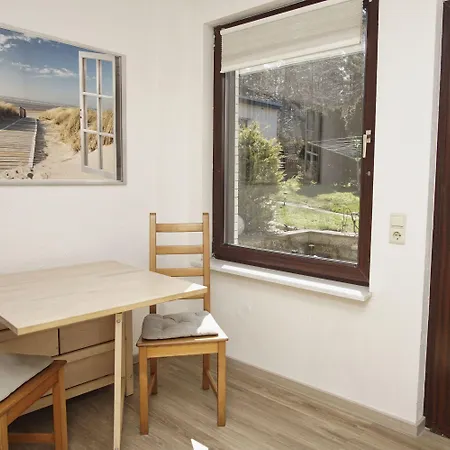 Ferienhus 01 Mit Gratis Nutzung Vom Ahoi Erlebnisbad Und Sauna In Sellin
