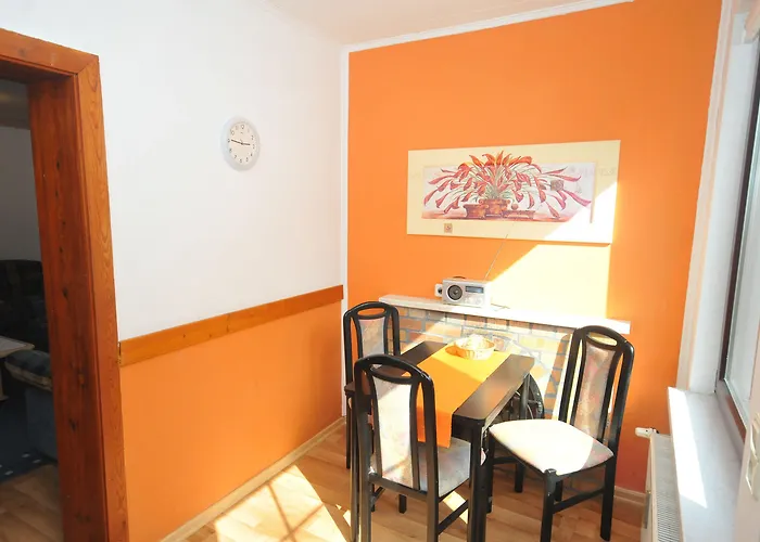 Appartement Ferienhus 01 Mit Gratis Nutzung Vom Ahoi Erlebnisbad Und Sauna In Sellin