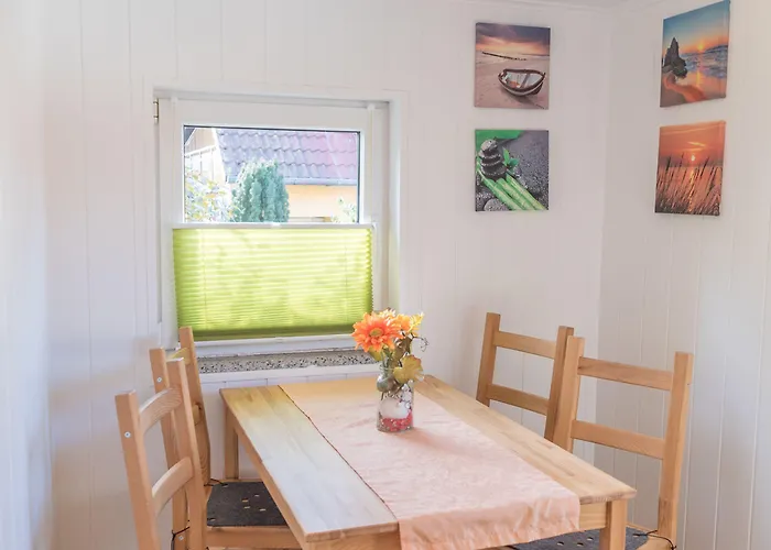 Appartement Ferienhus 01 Mit Gratis Nutzung Vom Ahoi Erlebnisbad Und Sauna In Sellin Baabe