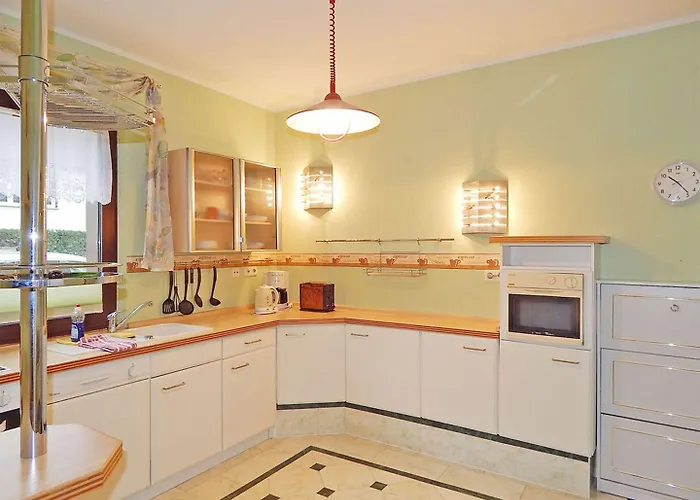 Appartement Ferienhus 01 Mit Gratis Nutzung Vom Ahoi Erlebnisbad Und Sauna In Sellin Baabe