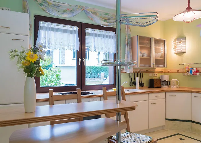 Appartement Ferienhus 01 Mit Gratis Nutzung Vom Ahoi Erlebnisbad Und Sauna In Sellin Baabe